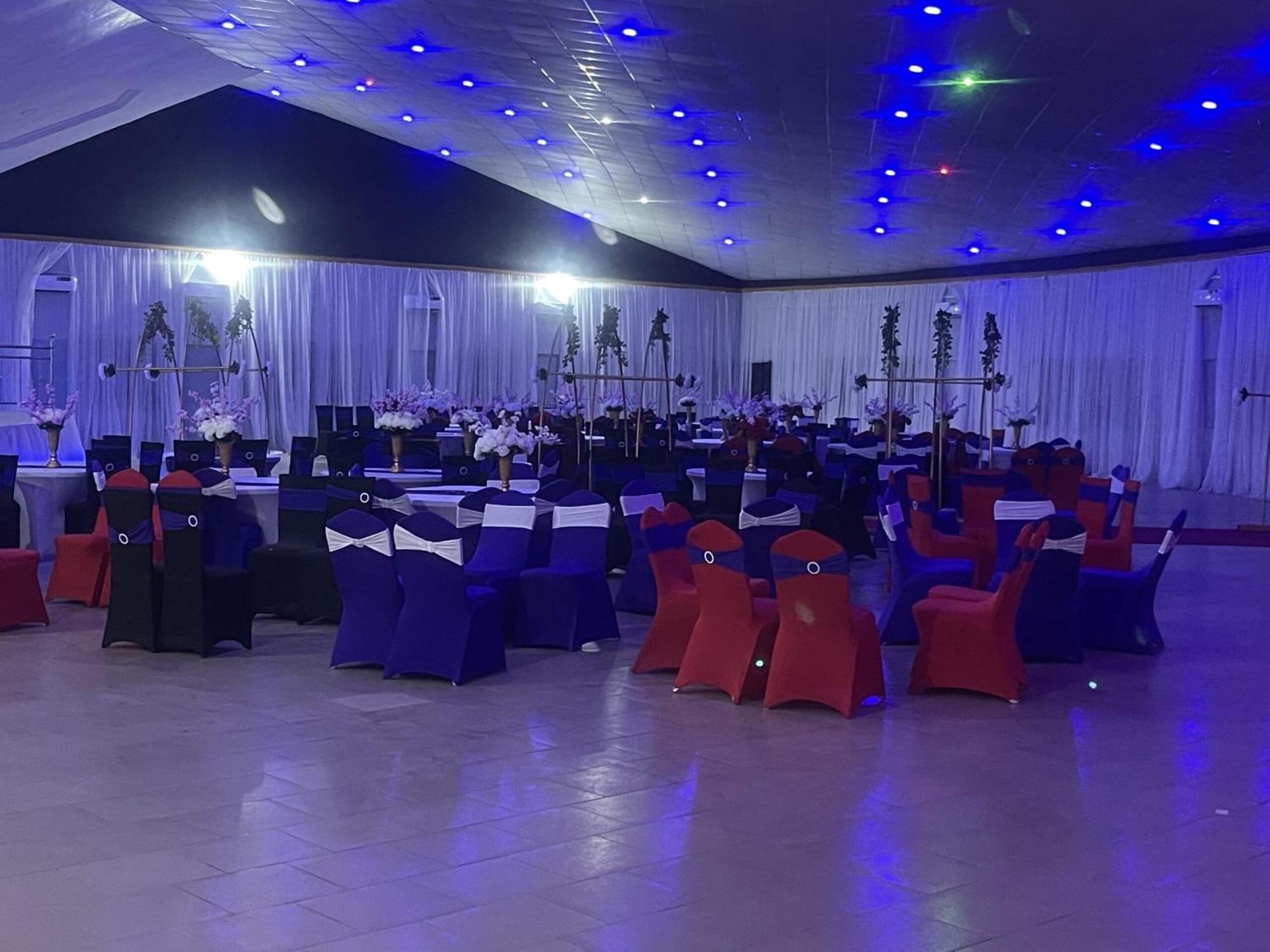 Murphy'S Mansion Resort Umuahia Экстерьер фото
